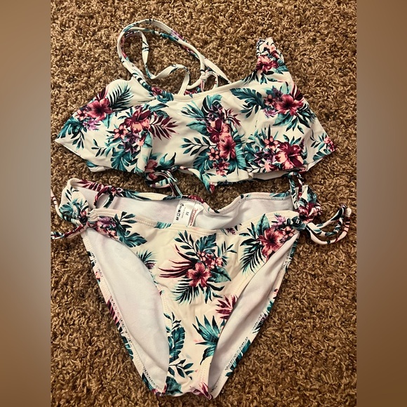 Bikini Lot - Picture 4 of 16